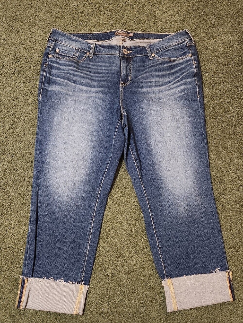 Torrid Feel The Fit Boyfriend Crop Jeans Stretch Cuffed 5-Pocket Blue Size 18